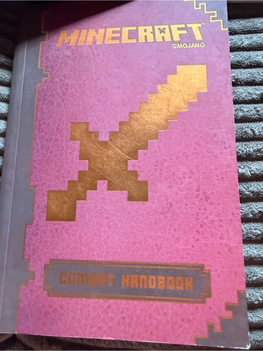 Minecraft Handbook – 3 Official Guides